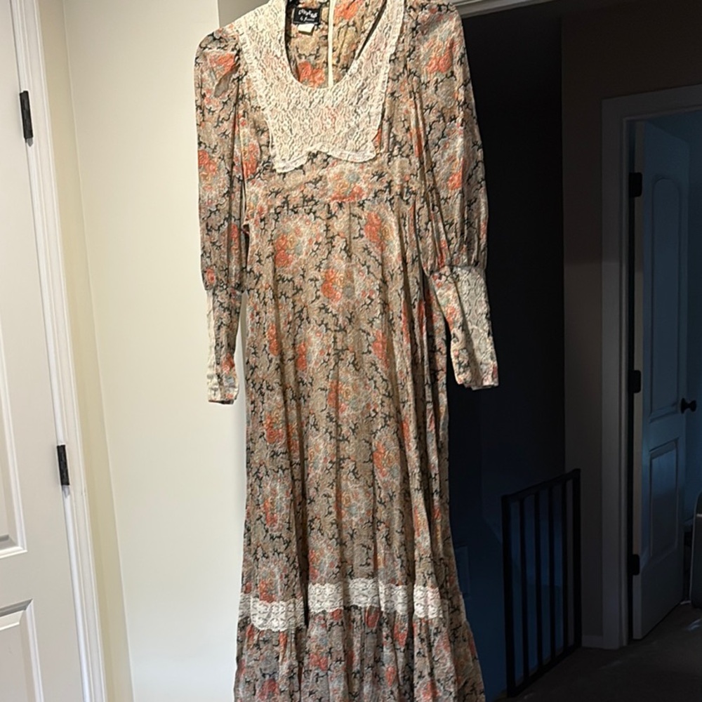 Gunne Sax Floral Long Sleeve Dress with Lace